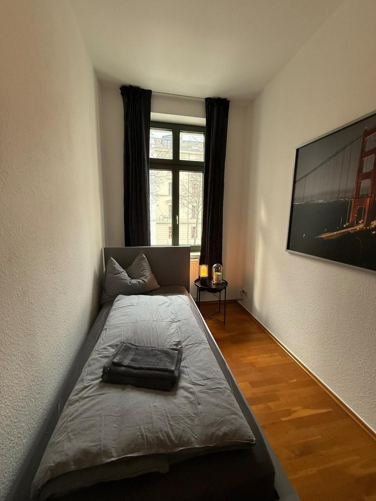 Waldstr 1 * Leipzig